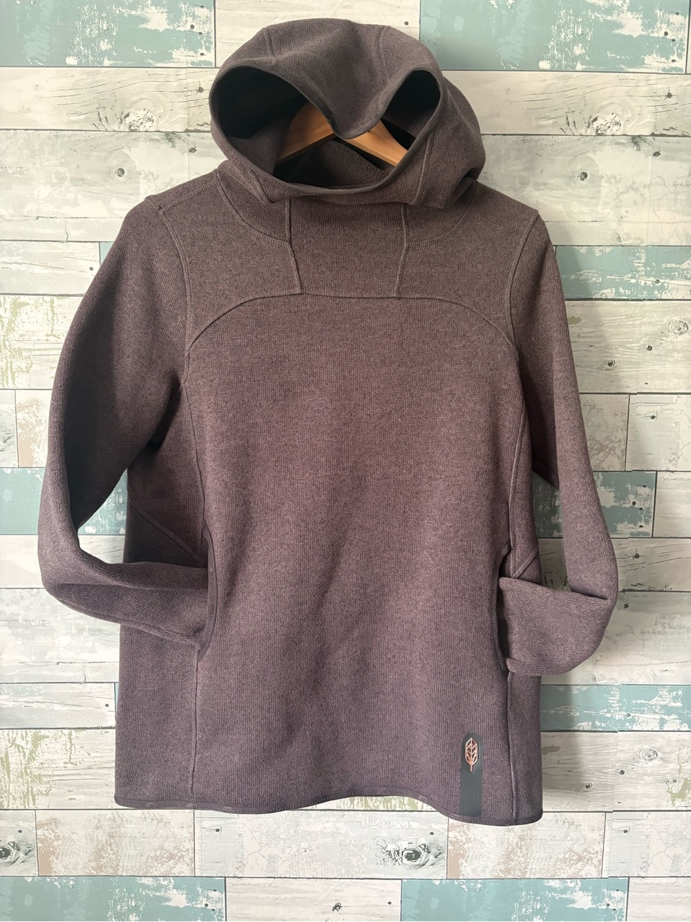 Women’s Hooded Pullover Sweater in Mauve